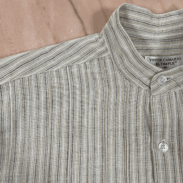 Camisa de lino tostado